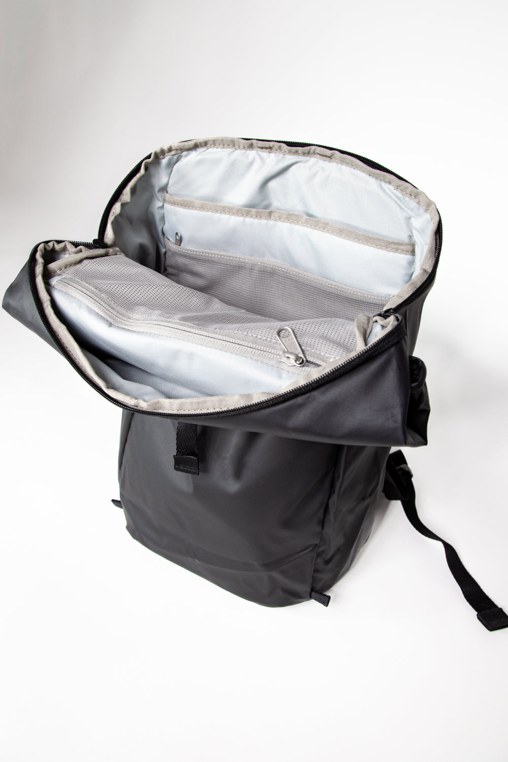 Wayks Day Pack Mini sleek black Inside Pockets#colour_sleek-black