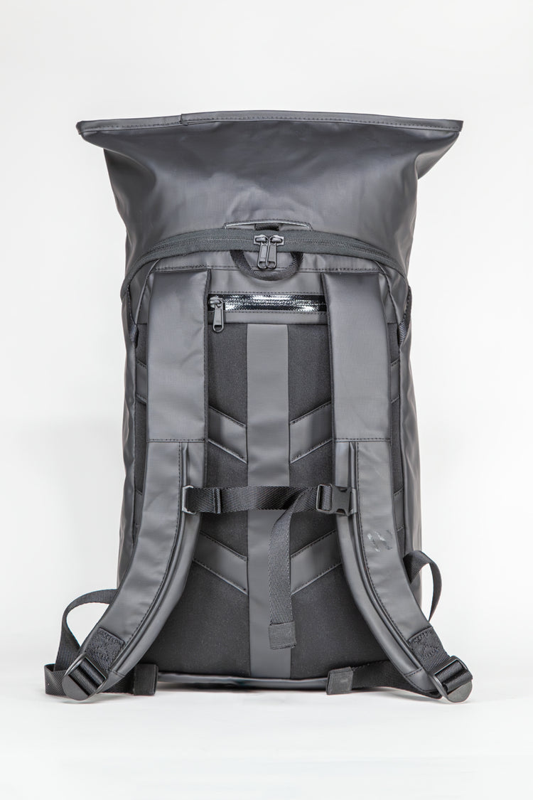 Wayks Day Pack Mini sleek black Black Top Filled#colour_sleek-black