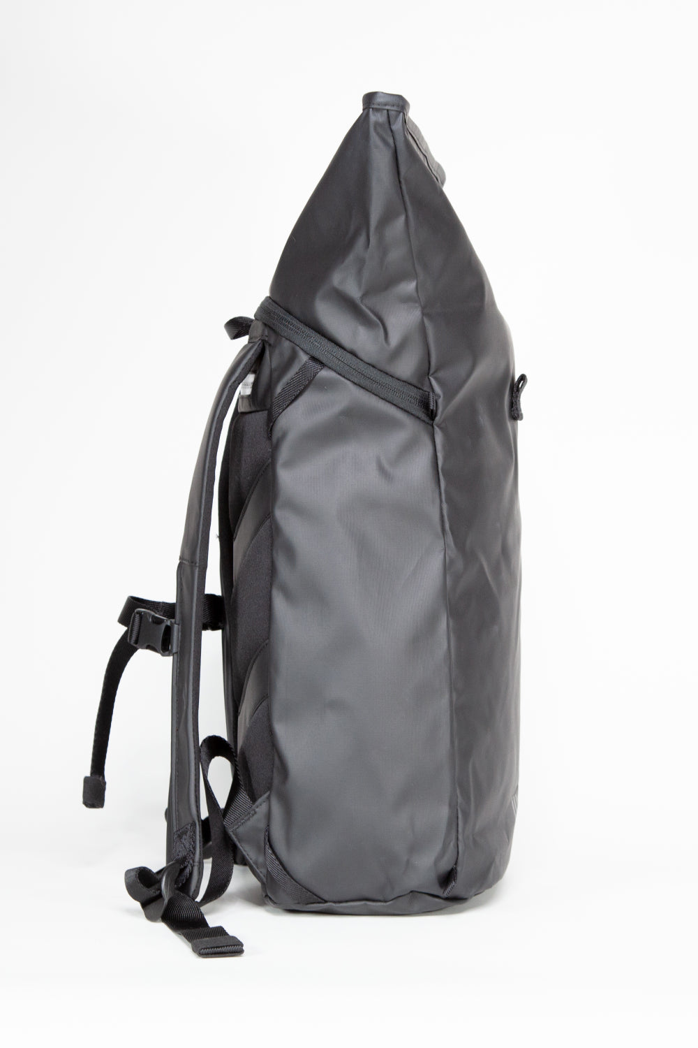 Wayks Day Pack Mini sleek black Side Top Filled#colour_sleek-black