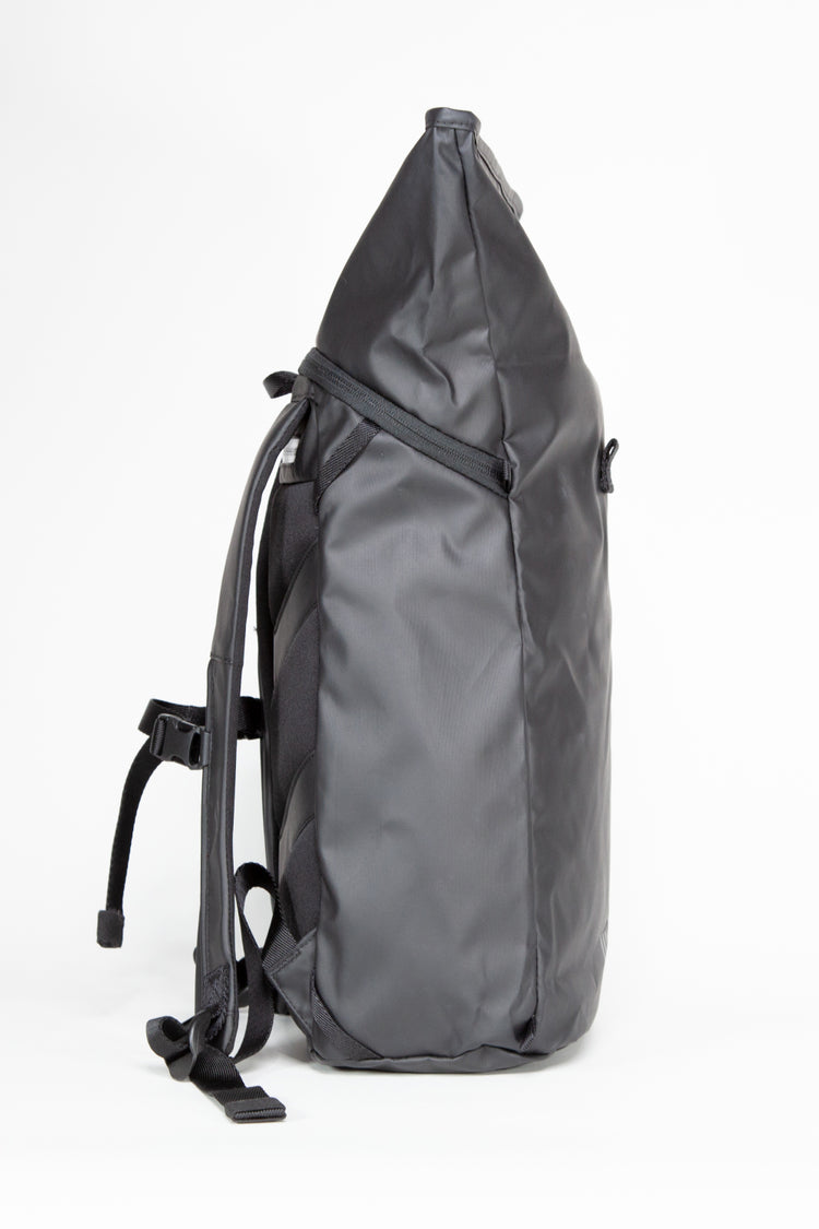 Wayks Day Pack Mini sleek black Side Top Filled#colour_sleek-black