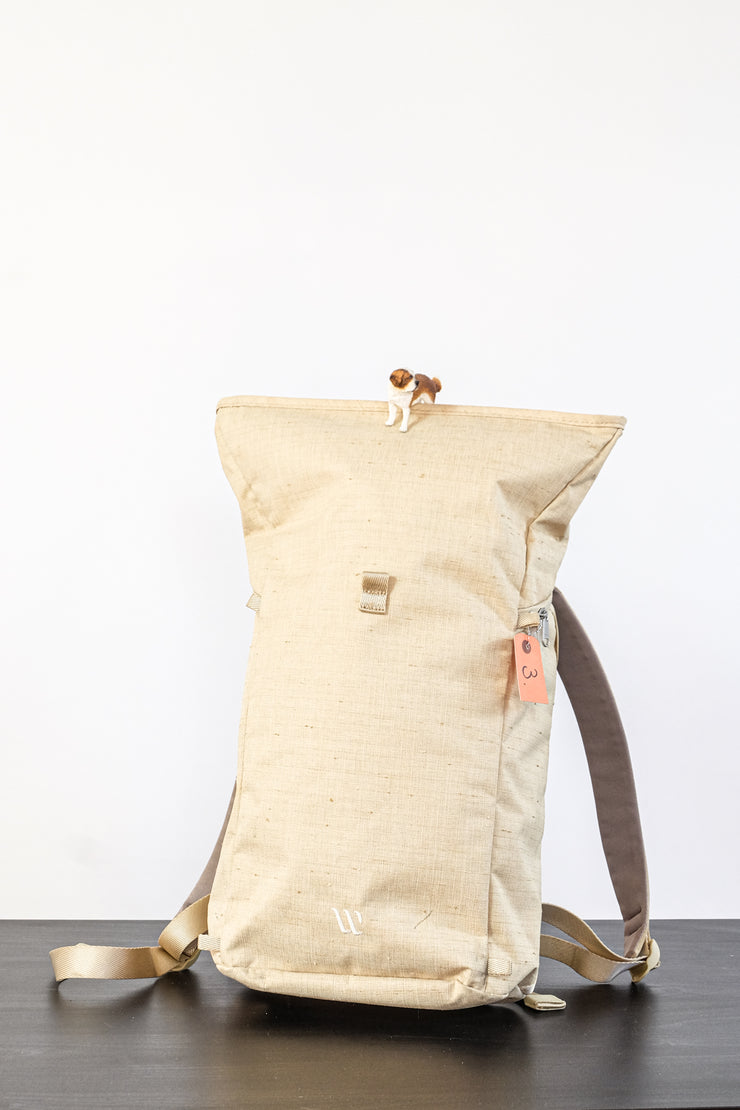 Adopt 22-03: Day Pack Mini Sand with defect and light stains