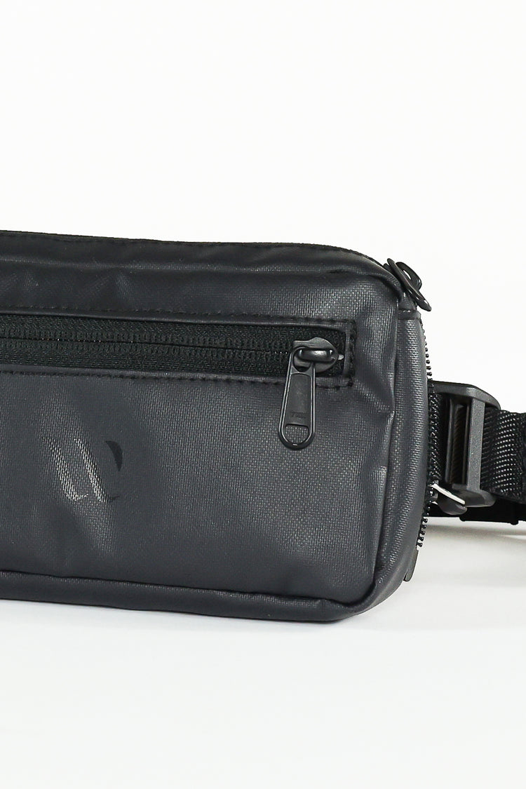 Wayks Sling Mini Sleek Black Detail#colour_sleek-black